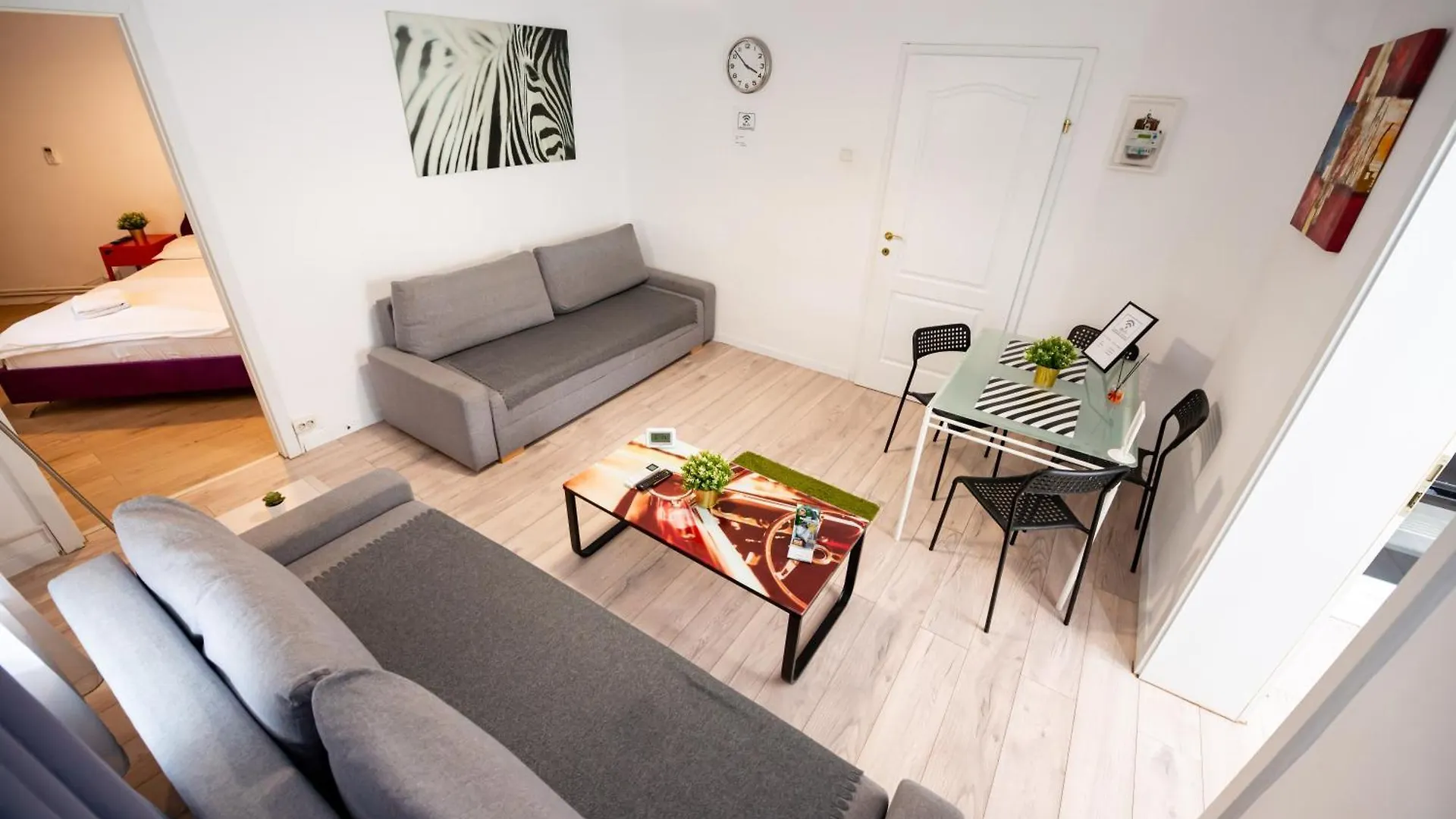 Апартаменты Ideal Accommodation Unirii Square Бухарест