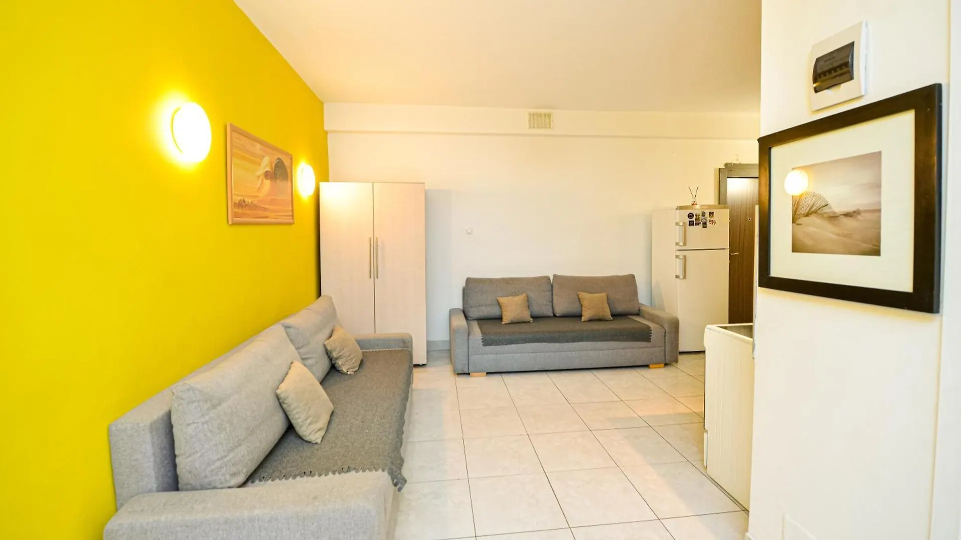 Ideal Accommodation Unirii Square Бухарест